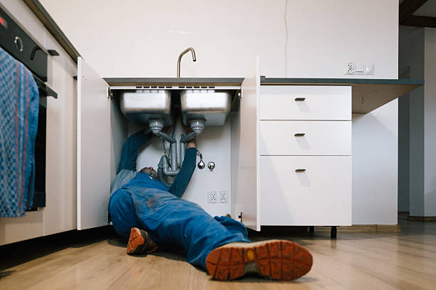 Professional Leak Detection technician working in Hammett, ID